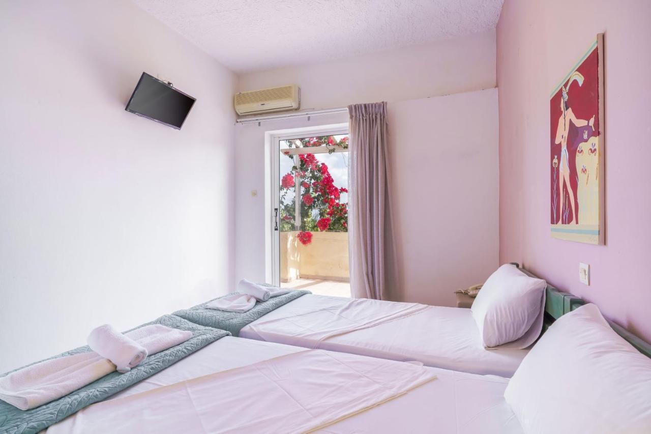 Blue Dream Hotel Sztavroménosz Kültér fotó